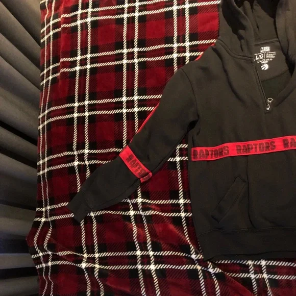 NBA Raptors Kids Black Hoodie with Red Accents - Picture 5 of 6